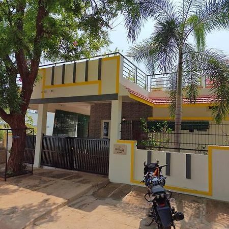 S R Luxurious Fully Ac 3 Bhk Bunglow Mysore Villa Exterior photo