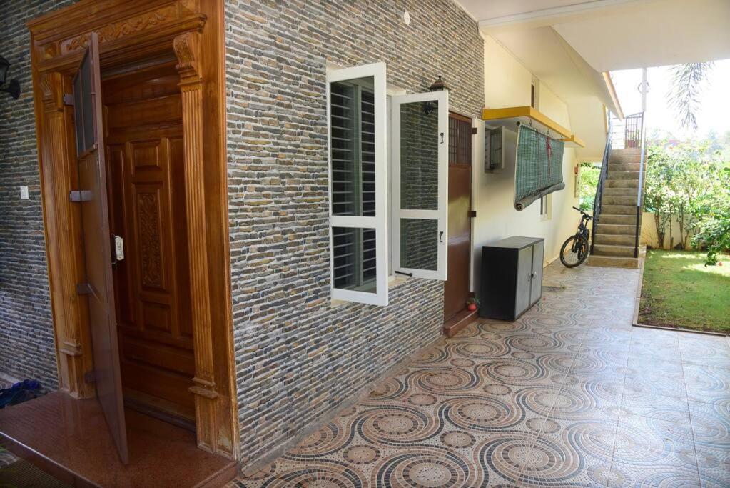 S R Luxurious Fully Ac 3 Bhk Bunglow Mysore Villa Exterior photo